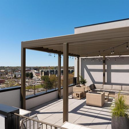 Hilton Garden Inn Greenville University Area Bagian luar foto